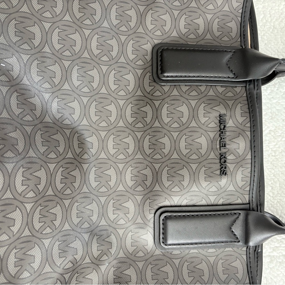 Michael Kors Black and Gray Hobo Bag - Picture 3 of 4